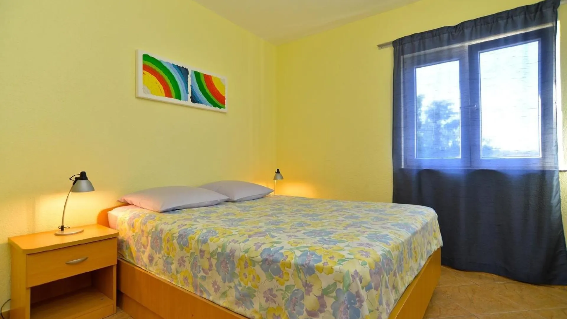 Apartment Ferienwohnung Fuer 5 Personen Ca 60 Qm In Stinjan, Istrien Istrische Riviera
