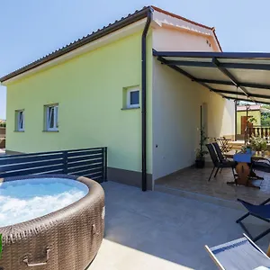  Ferienhaus Branka By Interhome